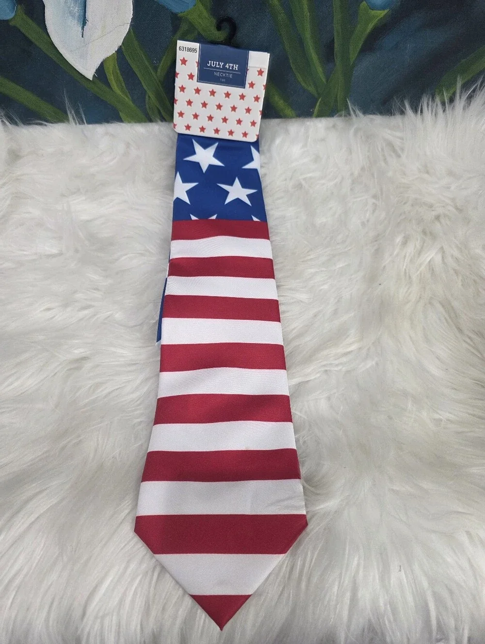 NWT Patriotic Red White & Blue Stars & Stripes Neck Tie. The striped pattern